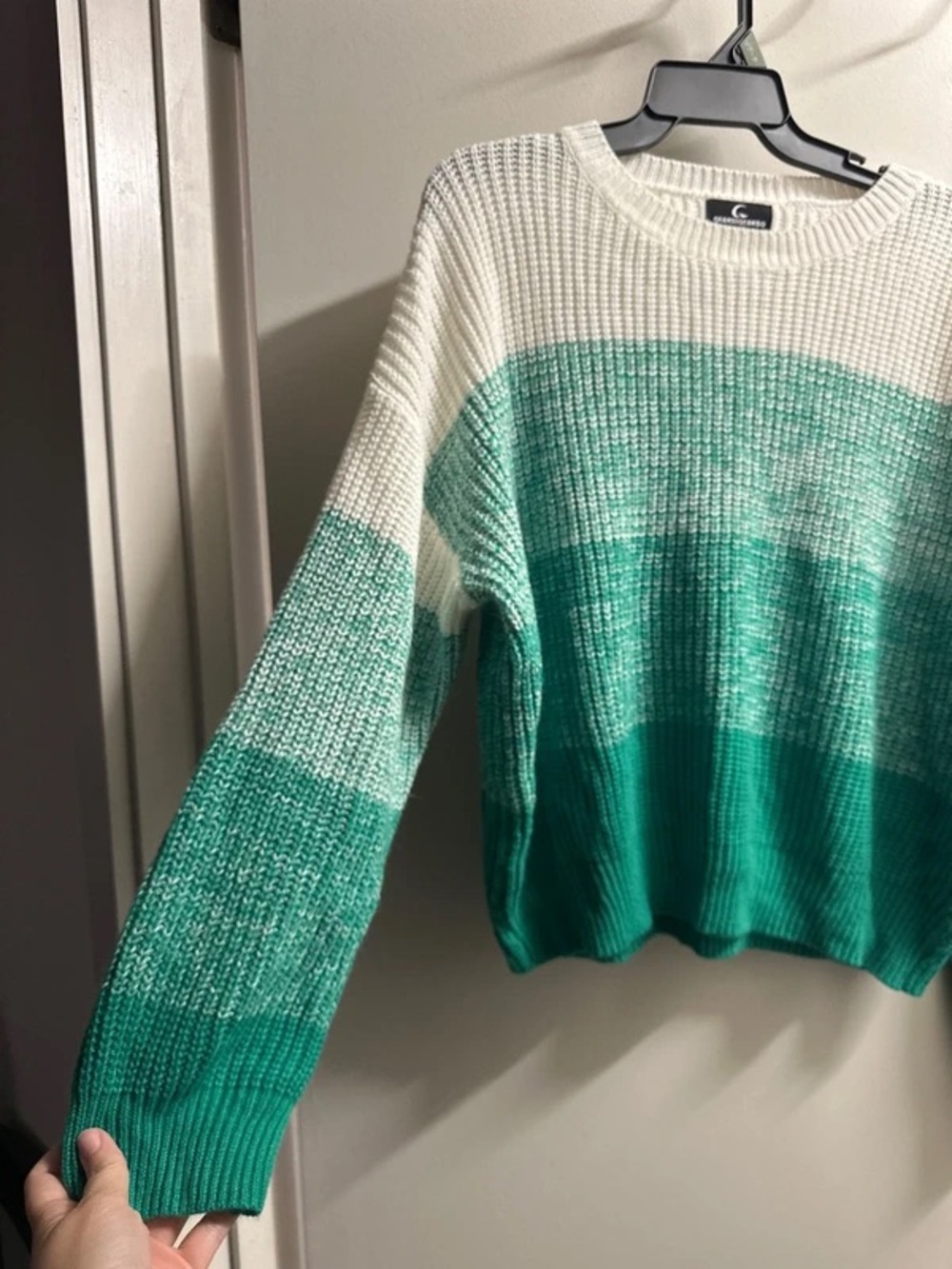 Crewneck Ombre Knit Sweater in White & Green - Picture 3 of 4